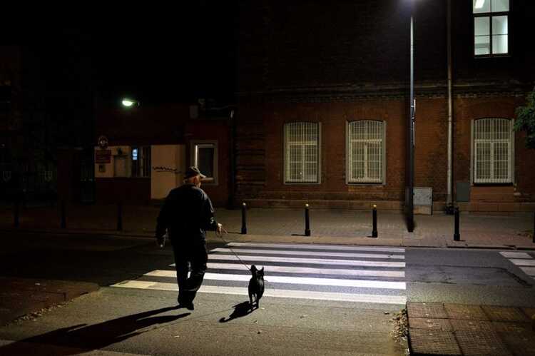 Oświetlone Przejścia dla Pieszych Warszawa