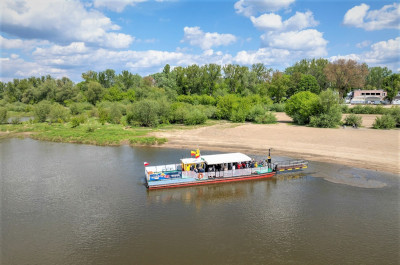 Prom Wilga na Wiśle przy plaży na praskim brzegu | Autor: Cezary Warś | UM Warszawa
